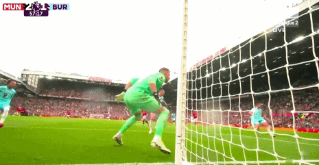 3:2！姆伯莫2场2球，B费自我救赎，曼联终场绝杀，阿莫林如释重负